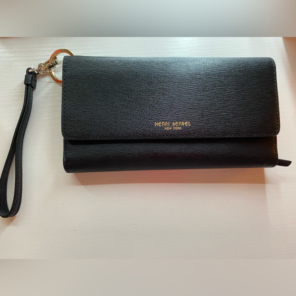 Henri Bendel Wristlet